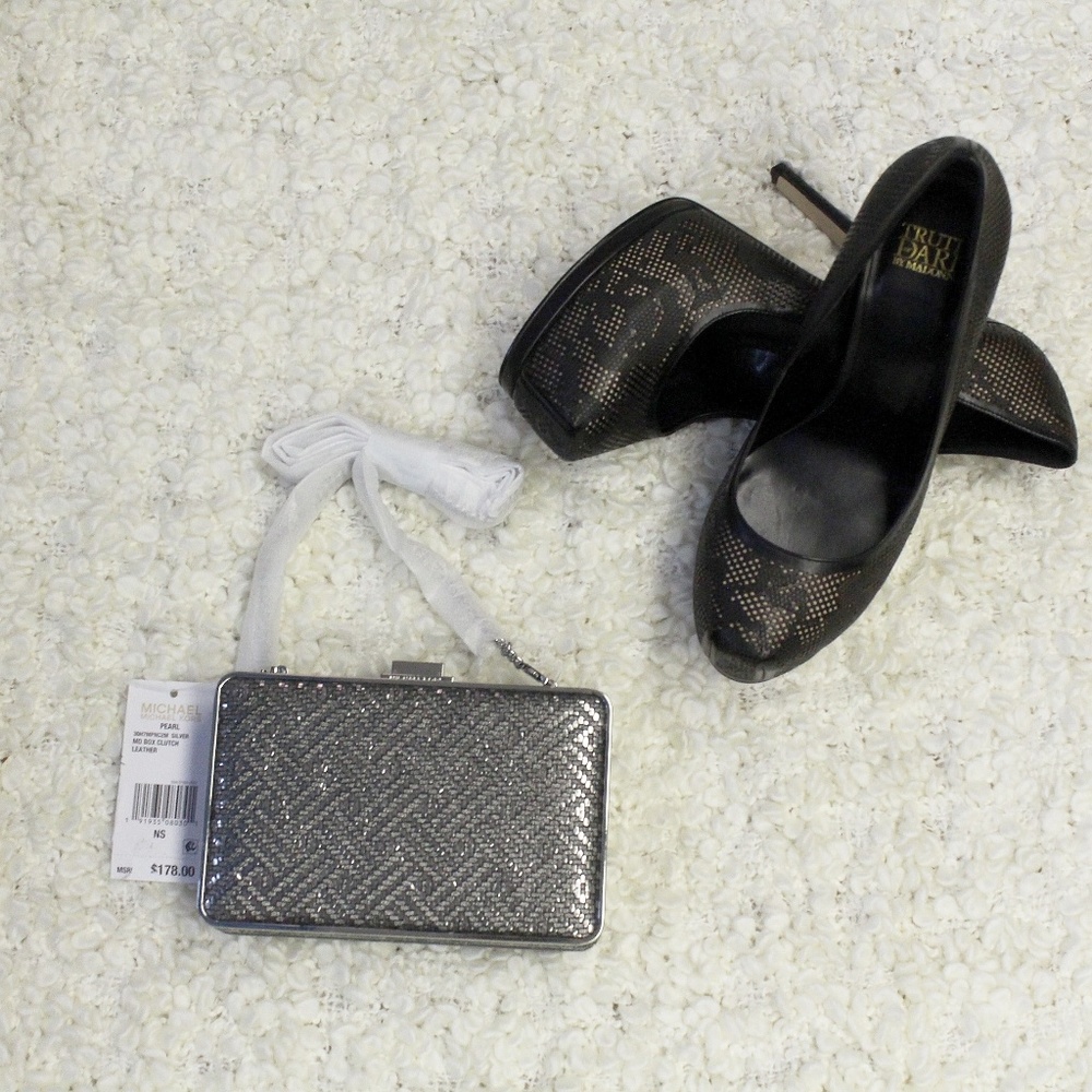 Michael Michael Kors Pearl Medium Box Clutch New